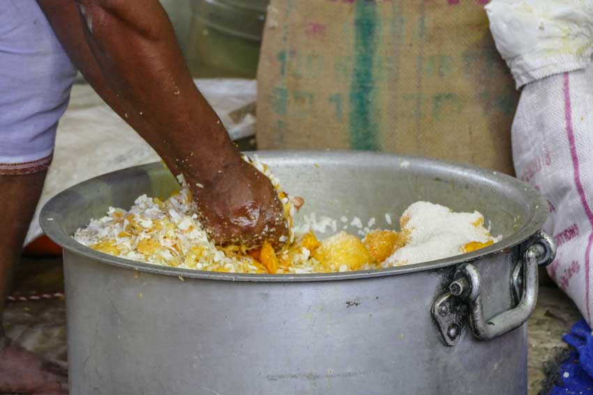What is Chipped Rice ( Chida Dahi) ? - পানিহাটি দণ্ডমহোৎসব ২০২২